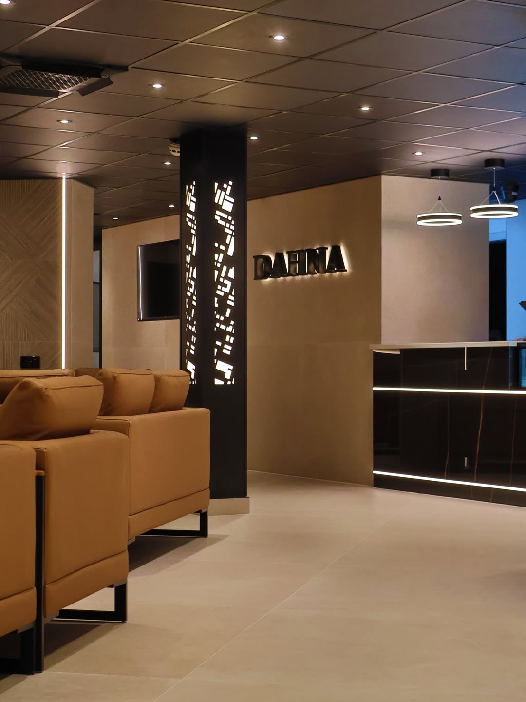 Dahna Lounge